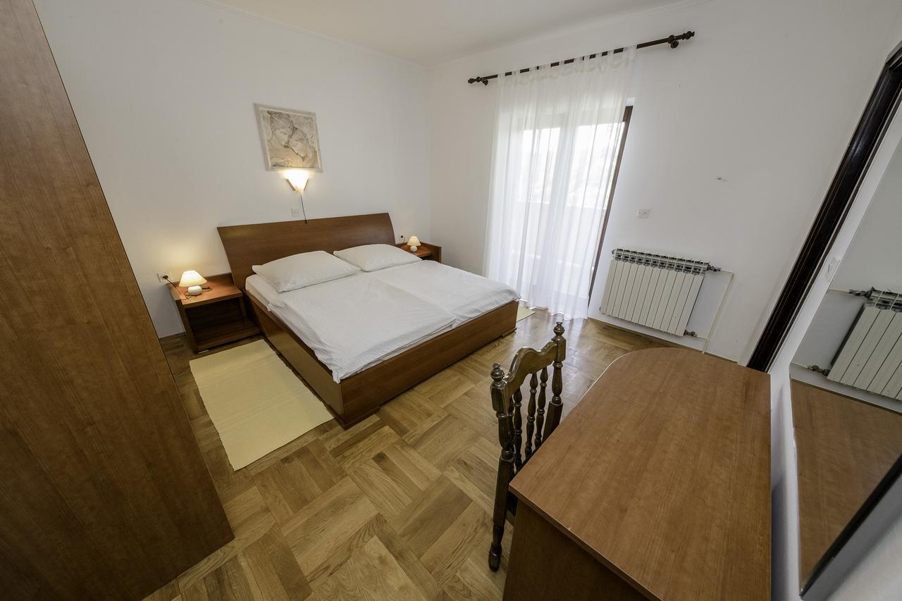 Apartments Dedić Supetarska Draga Zewnętrze zdjęcie