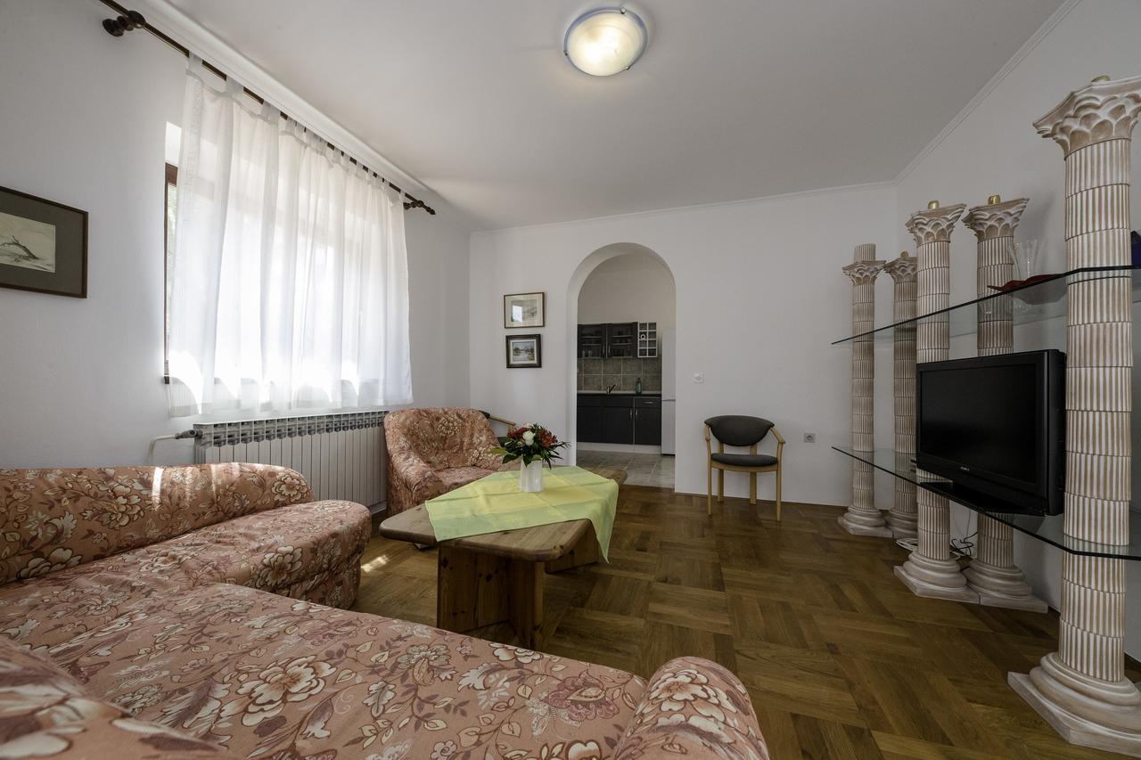 Apartments Dedić Supetarska Draga Zewnętrze zdjęcie