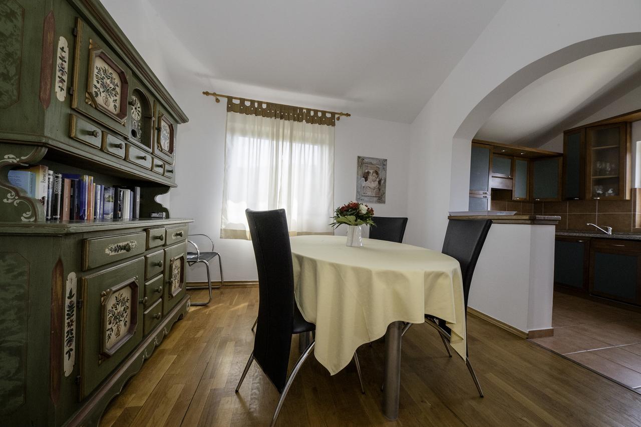 Apartments Dedić Supetarska Draga Zewnętrze zdjęcie